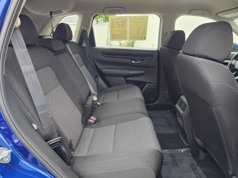 Used 2023 Honda CR-V LX image 12