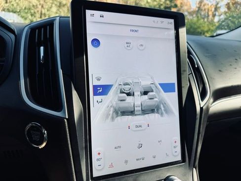 Used 2023 Ford Edge SEL w/ Sport Appearance Package image 35