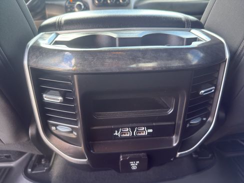 Used 2019 RAM 1500 Big Horn AWD/4WD image 32