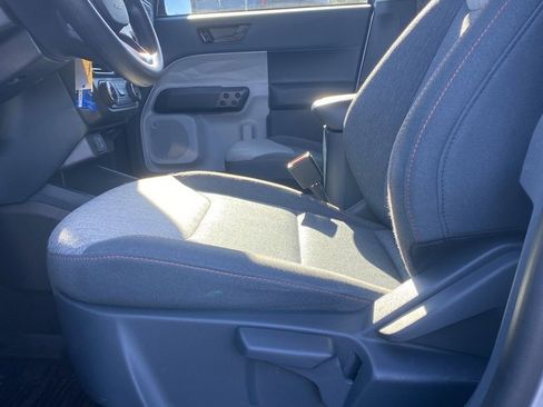 Certified 2022 Ford Maverick XLT image 11