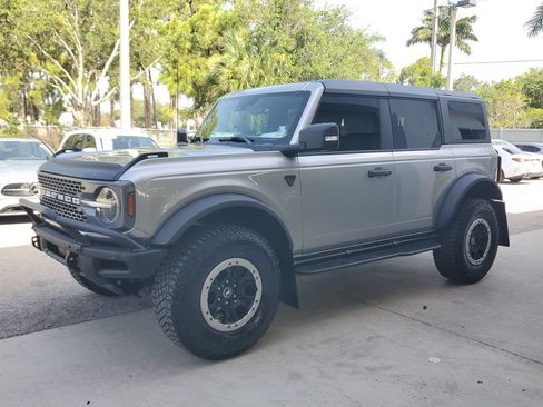 Used 2024 Ford Bronco Badlands AWD/4WD image 9