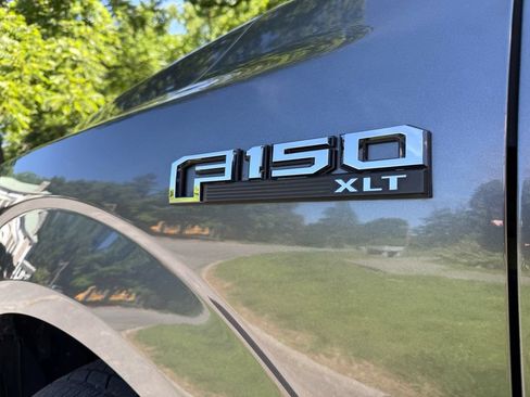 Used 2017 Ford F150 XLT w/ Equipment Group 302A Luxury AWD/4WD image 15