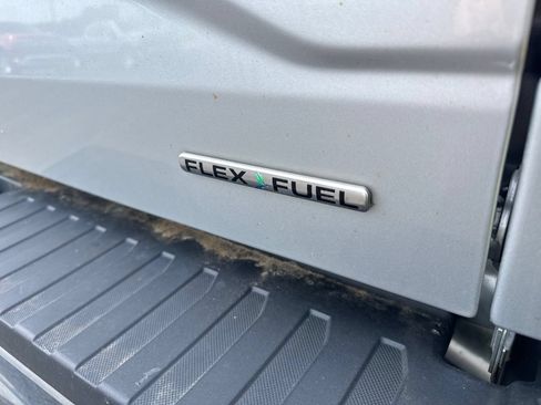 Used 2016 Ford F150 XLT w/ Equipment Group 302A Luxury AWD/4WD image 8