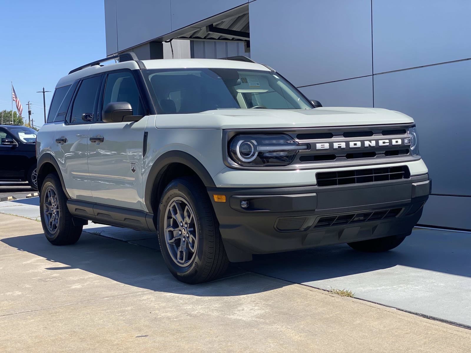 Used 2023 Ford Bronco Sport Big Bend w/ Convenience Package AWD/4WD image 2