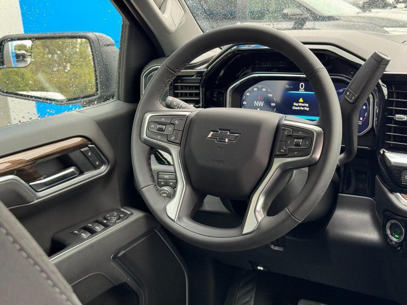 New 2026 Chevrolet Silverado 1500 RST AWD/4WD image 7