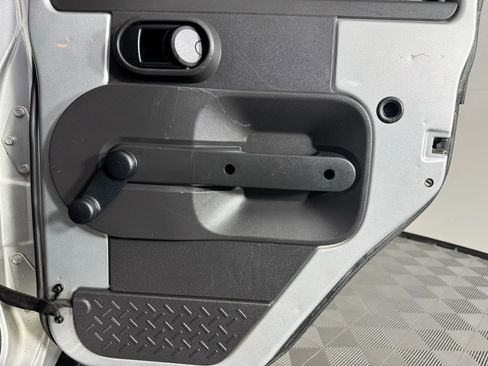 Used 2007 Jeep Wrangler Unlimited X image 34