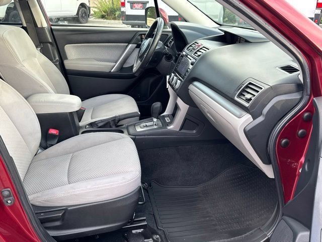Used 2018 Subaru Forester 2.5i Premium AWD/4WD image 16