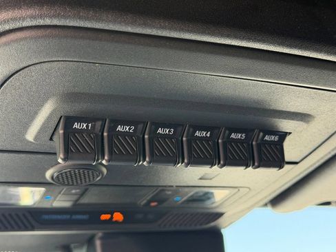 Used 2023 Ford Bronco Badlands AWD/4WD image 32