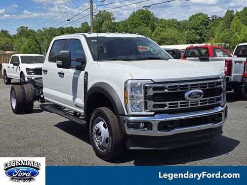 New 2026 Ford F450 XL w/ XL Chrome Package AWD/4WD image 2