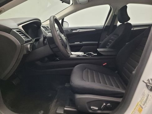 Used 2015 Ford Fusion SE FWD image 17