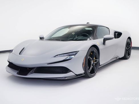 Used 2022 Ferrari SF90 Stradale image 2