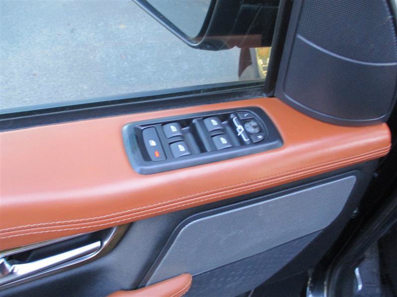 Used 2012 Land Rover Range Rover Sport Supercharged AWD/4WD image 15