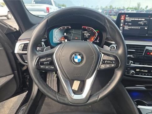 Used 2023 BMW 530i w/ Premium Package RWD image 6
