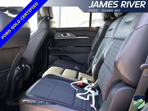 Certified 2025 Ford Explorer ST-Line w/ ST-Line Street Pack image 19
