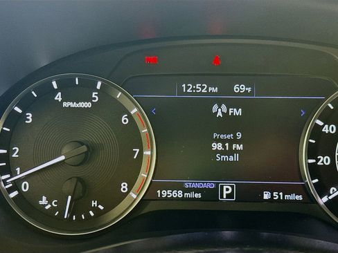 Used 2023 INFINITI QX55 Luxe w/ Cargo Package image 15