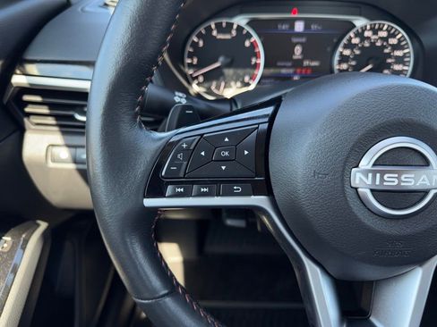 Used 2024 Nissan Altima 2.0 SR image 6