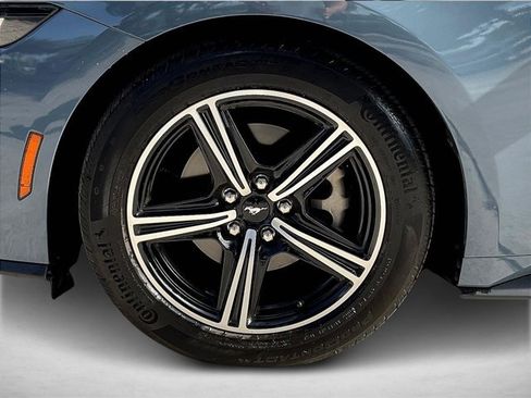 Used 2025 Ford Mustang Coupe RWD image 10