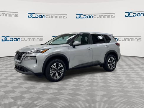 Used 2023 Nissan Rogue SV AWD/4WD image 4