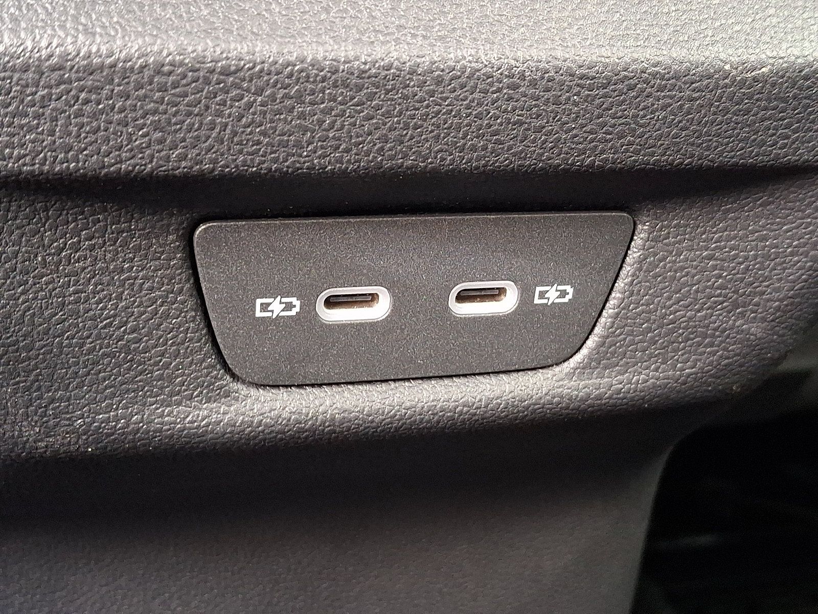 Used 2025 Volkswagen Tiguan S AWD/4WD image 12