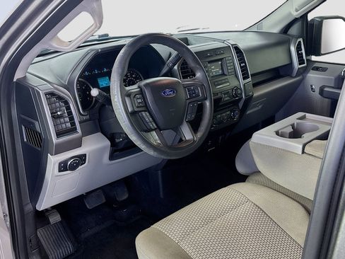 Used 2017 Ford F150 XLT RWD image 9