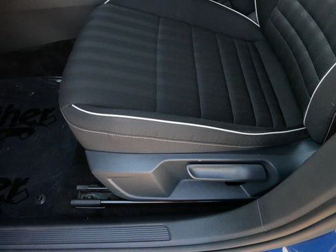 Certified 2024 Volkswagen Jetta Sport image 20