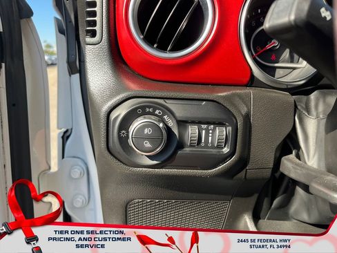 Used 2022 Jeep Gladiator Rubicon w/ LED Lighting Group image 26