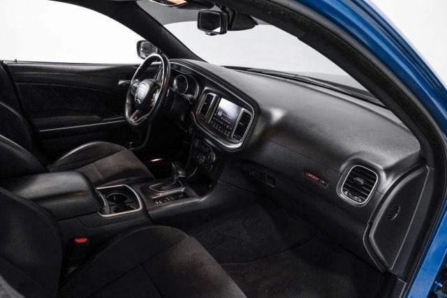 Used 2022 Dodge Charger Scat Pack w/ Dynamics Package RWD image 15