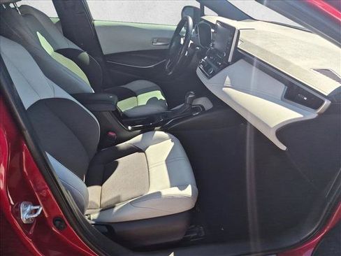 Used 2022 Toyota Corolla XSE FWD image 11
