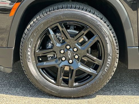 Certified 2023 Chevrolet Traverse LS FWD image 37
