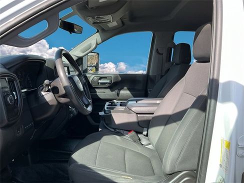 Used 2022 Chevrolet Silverado 2500 W/T w/ WT Convenience Package image 3