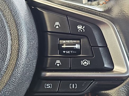 Used 2023 Subaru Crosstrek 2.0i Premium image 23