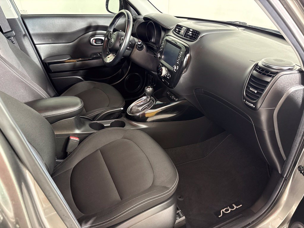 Used 2019 Kia Soul + w/ Audio Package FWD image 17