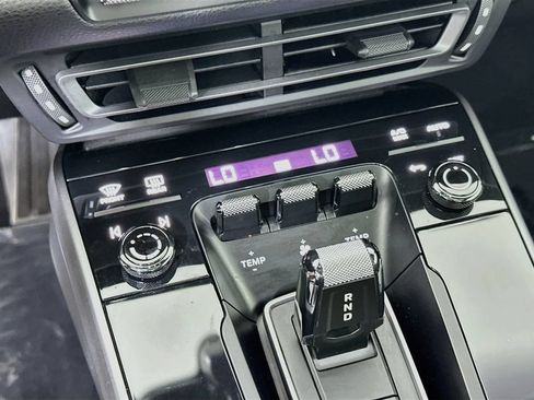 Certified 2023 Porsche 911 Carrera 4S AWD/4WD image 17