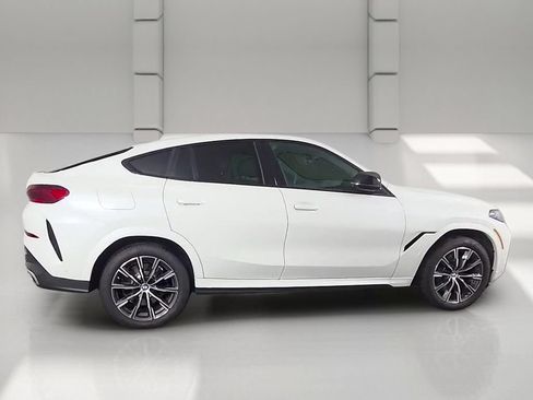 Used 2026 BMW X6 M60i AWD/4WD image 37