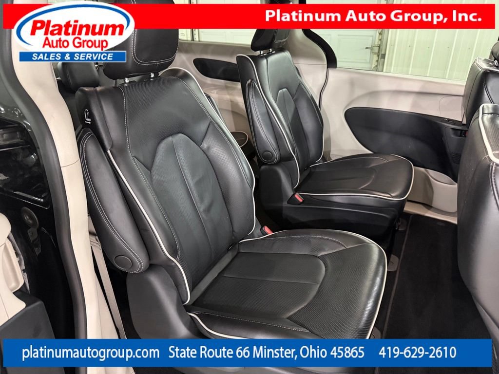 Used 2023 Chrysler Pacifica Limited FWD image 38