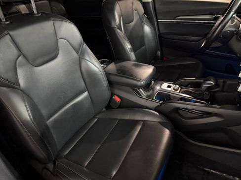 Used 2021 Kia Telluride LX FWD image 45