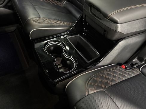 Used 2025 Jeep Grand Cherokee L Summit AWD/4WD image 14