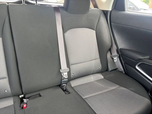 Used 2025 Kia Soul LX w/ LX Technology Package FWD image 35