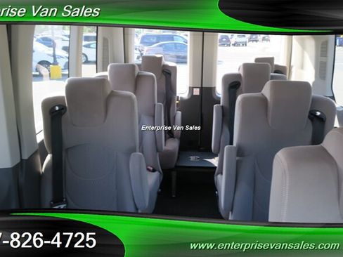 Used 2022 Ford Transit 350 XLT RWD image 2