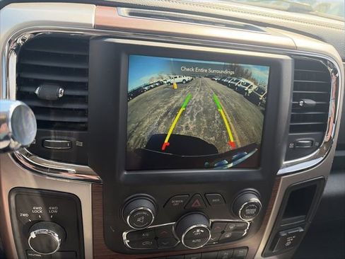 Used 2018 RAM 2500 Laramie w/ Snow Chief Group AWD/4WD image 18
