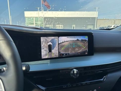 New 2026 Nissan Murano Platinum image 17