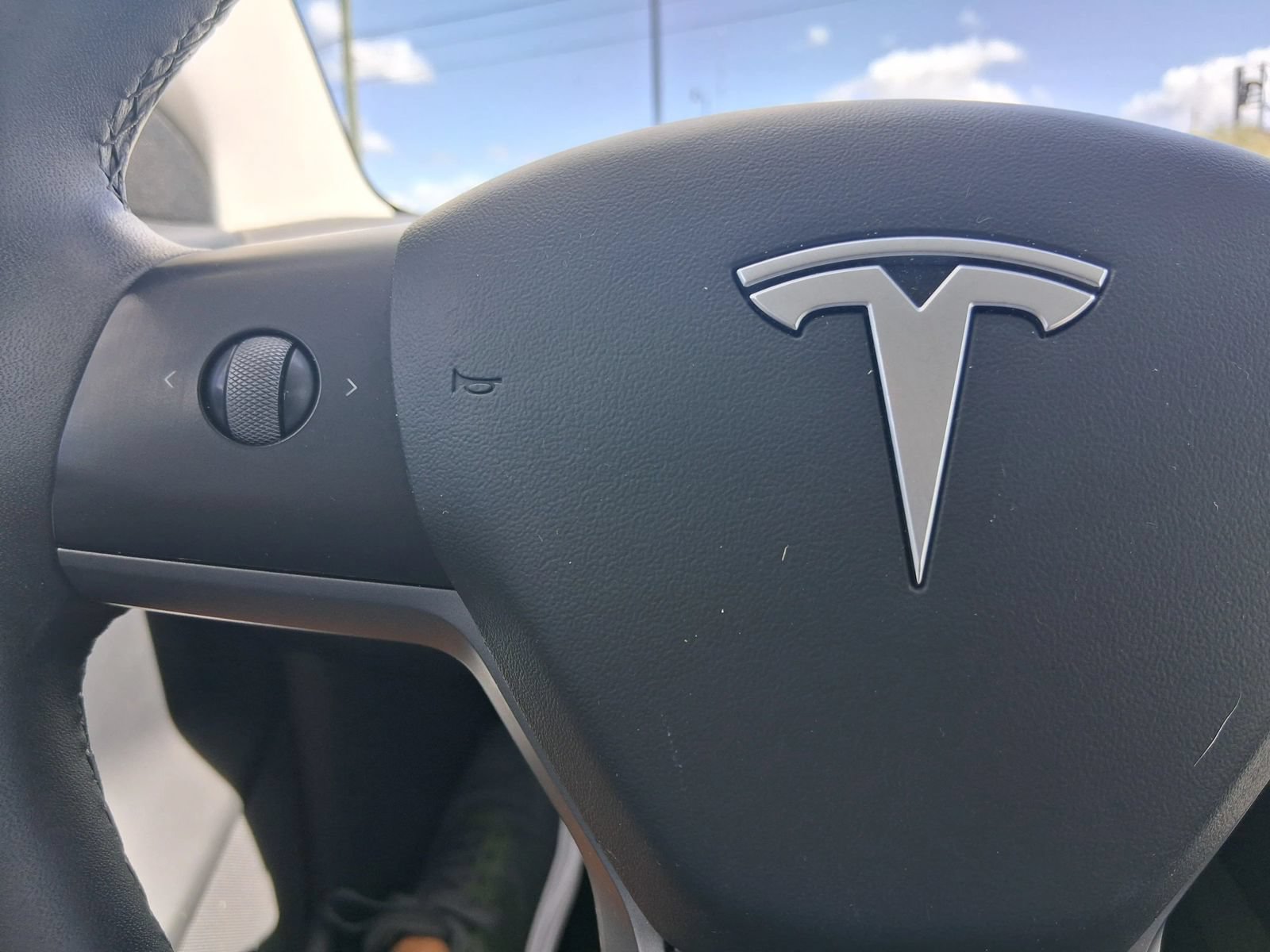 Used 2021 Tesla Model 3 Long Range AWD/4WD image 25
