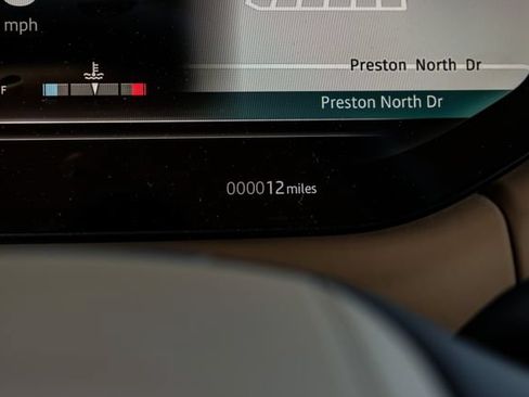 New 2026 Land Rover Range Rover Long Wheelbase SE AWD/4WD image 23