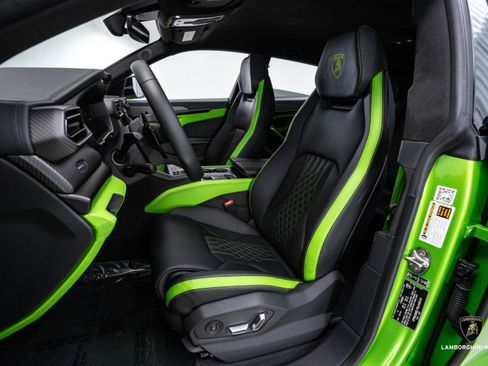 Used 2025 Lamborghini Urus SE image 37