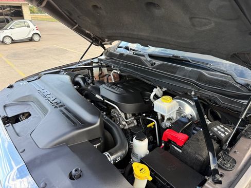 Used 2021 RAM 2500 Laramie AWD/4WD image 39