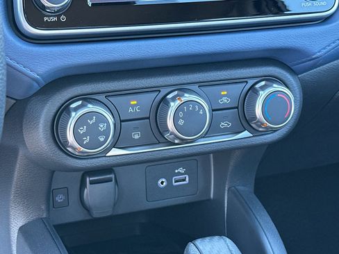 New 2025 Nissan Versa SV w/ Trunk Package image 30