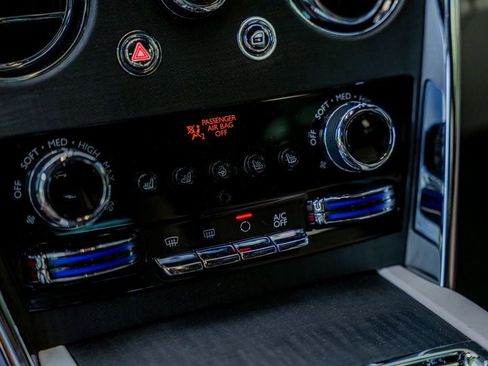 Used 2021 Rolls-Royce Cullinan Sport Utility image 74