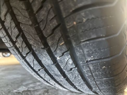 Used 2012 Chrysler 300 Limited image 11