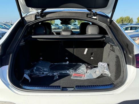 New 2026 Mercedes-Benz GLE 53 AMG 4MATIC Coupe image 12