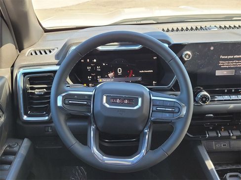 New 2026 GMC Canyon Elevation image 9